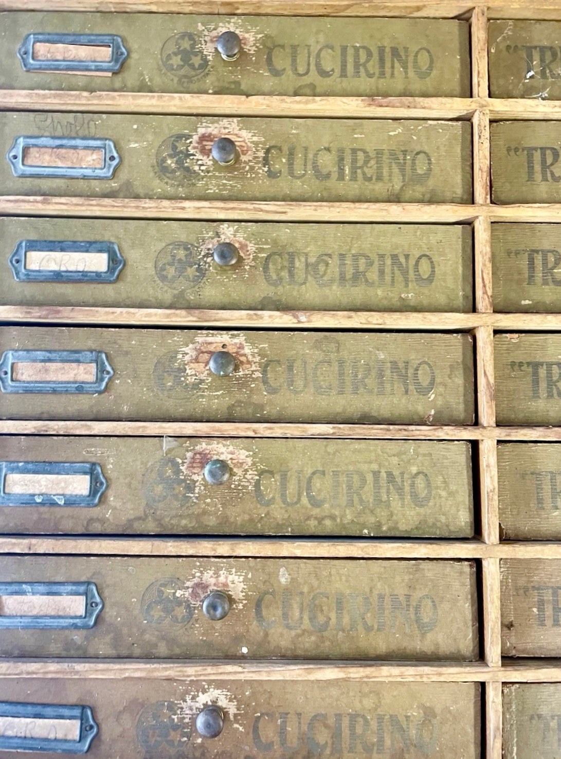 Grande cassettiera mobile merceria Cucirino Tre Stelle anni ‘30
