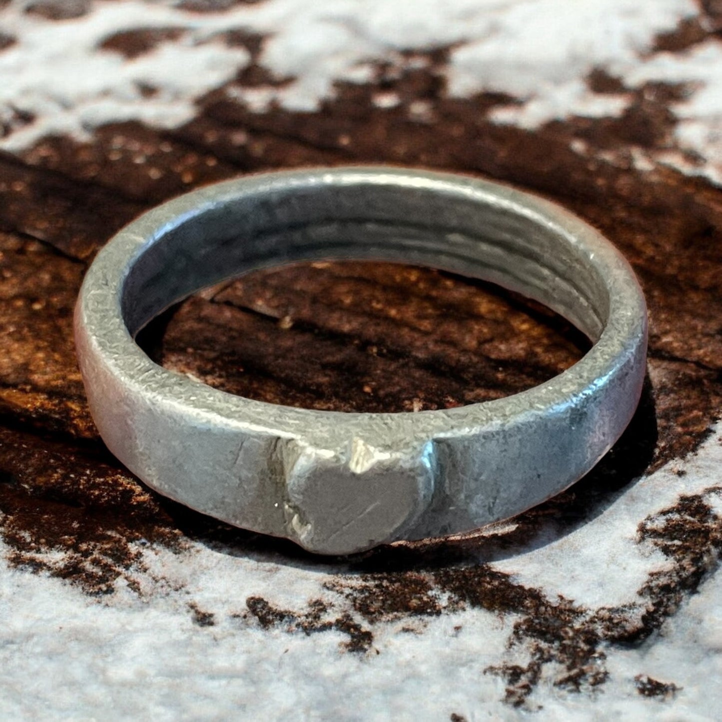 Anello trench art con cuore, I WW