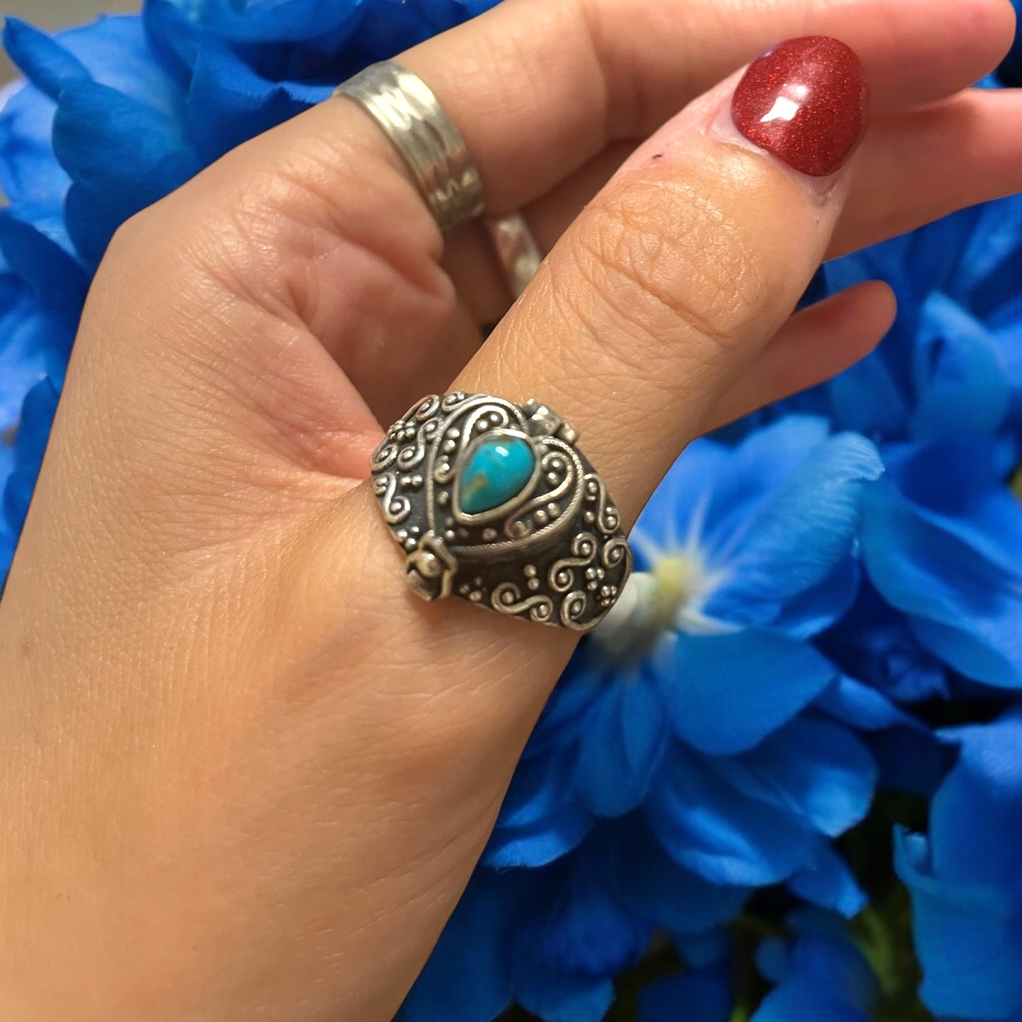 Anello in argento 925 porta veleno con turchese