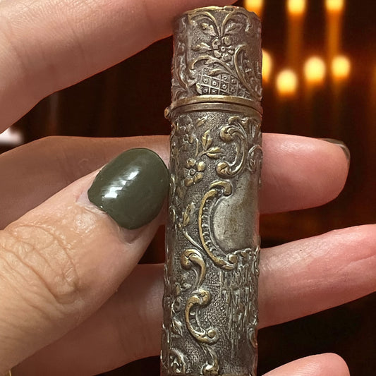 Porta profumo Art Nouveau fine ‘800 da borsetta argentato