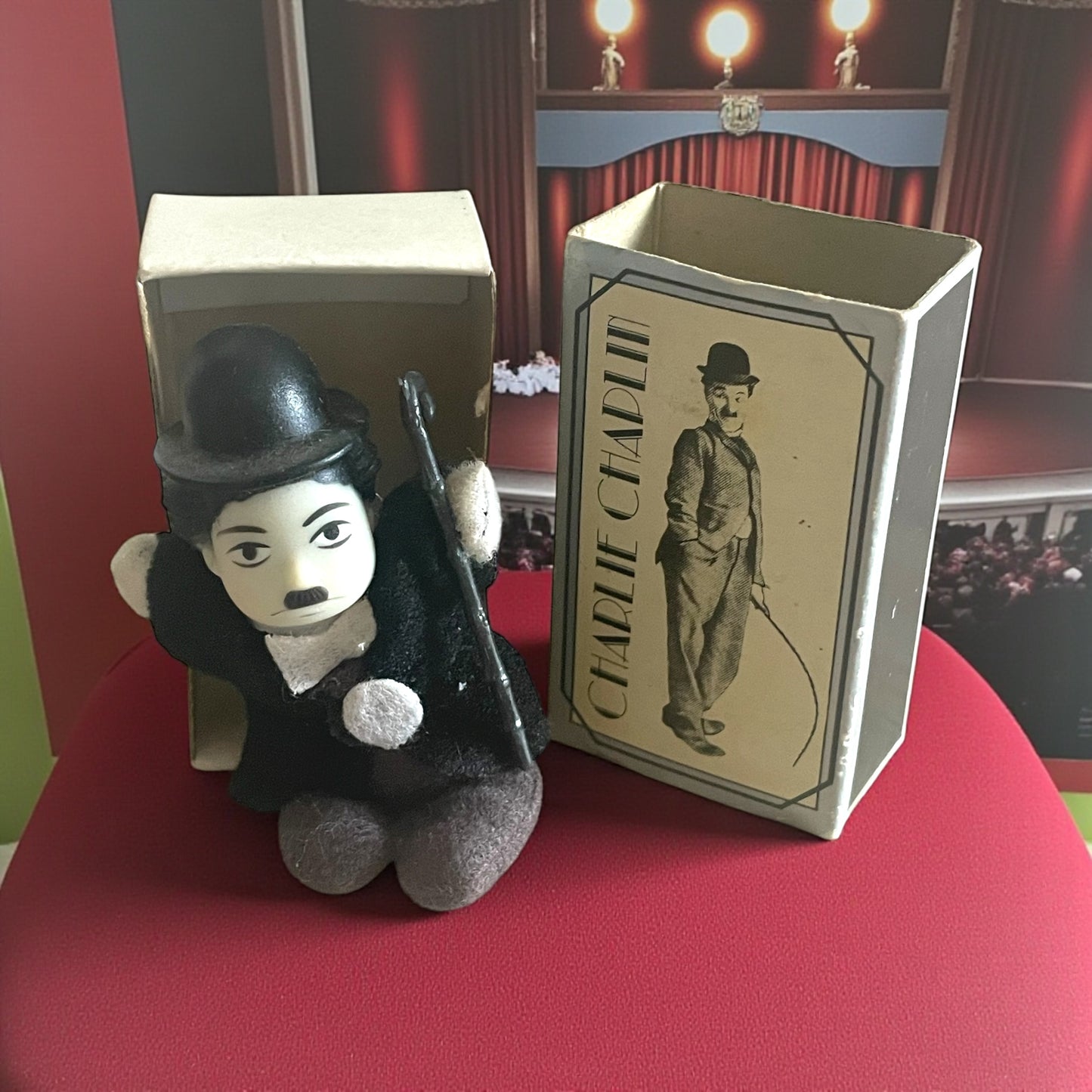 Miniatura ufficiale da collezione 1980 Charlie Chaplin