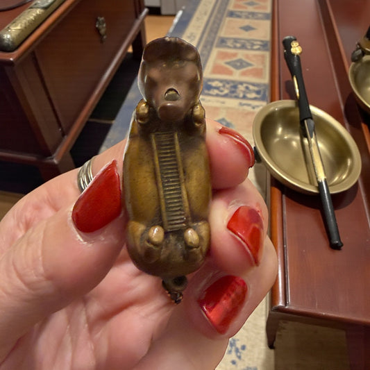 Vesta case a guisa di maialino in ottone pieno fine ‘800