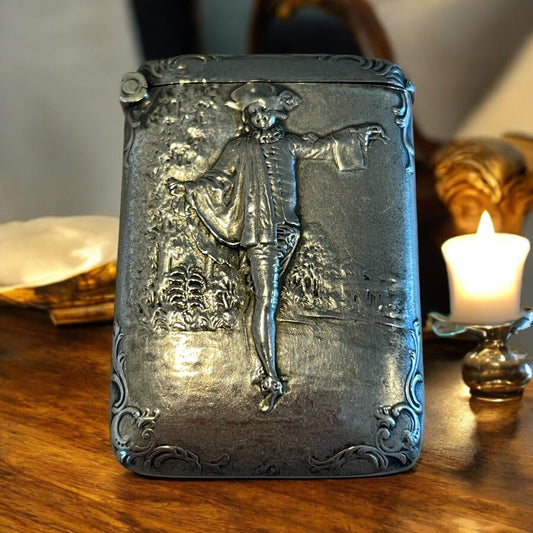 Antico vesta case in metallo argentato, 1880-1905 ca con scene commedia dell’arte