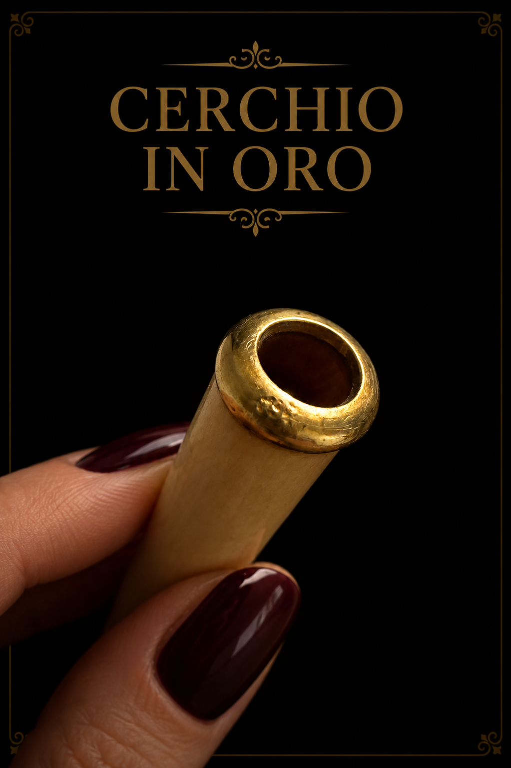 Antico fume-çigarette con anello in oro e custodia con data
