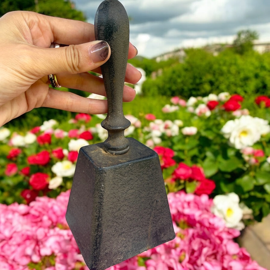 Campana da fattoria con supporto, ghisa, vintage