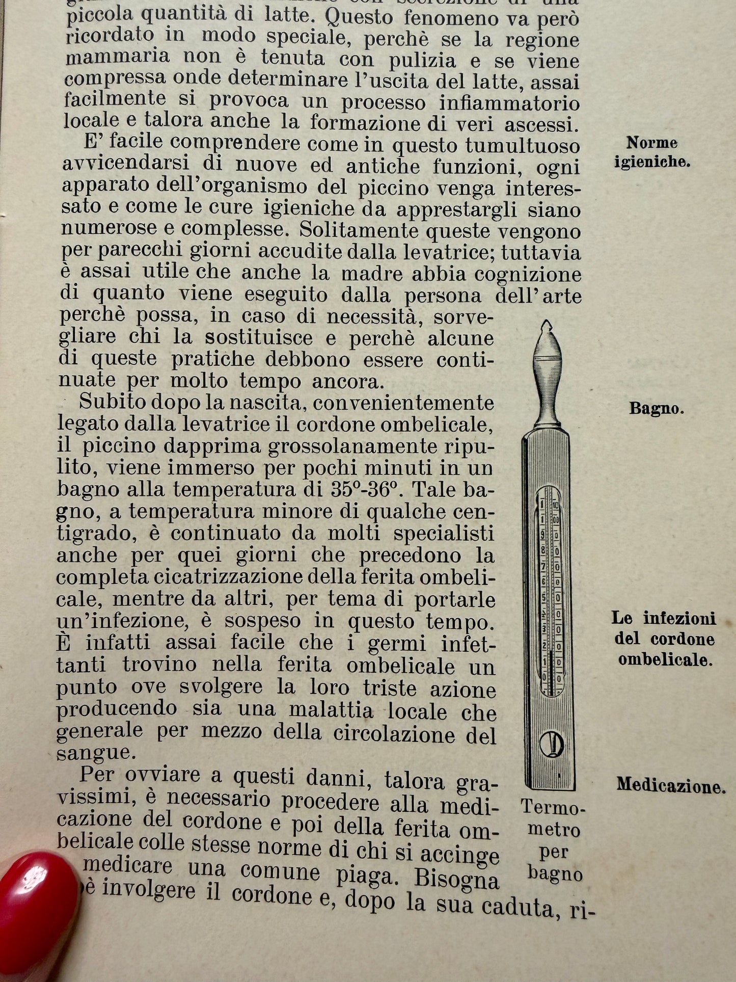 Libro fine anni ‘20 Alle Mamme D’Italia norme per l’allevamento e l’igiene del bambino