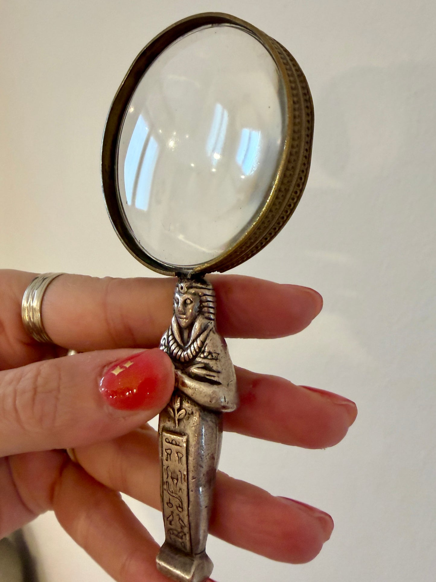 Lente di ingrandimento antica ispirata all’Egittologia, prima metà ‘900