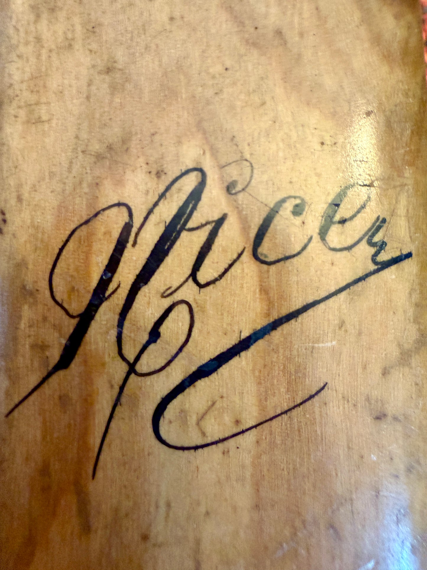 Vesta Case in legno con viole del pensiero dipinte e scritta Nice