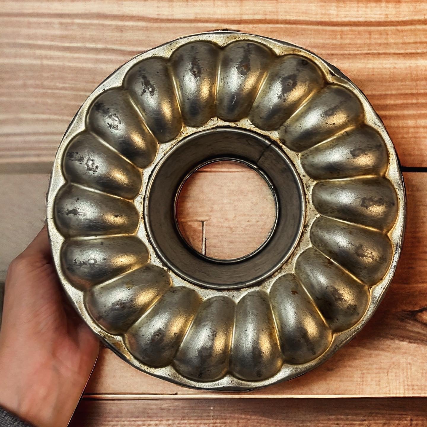 Lot of antique kitchen shapes and moulds