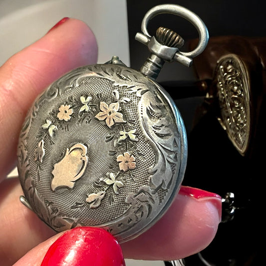 Orologio fine ‘800 monachina in argento