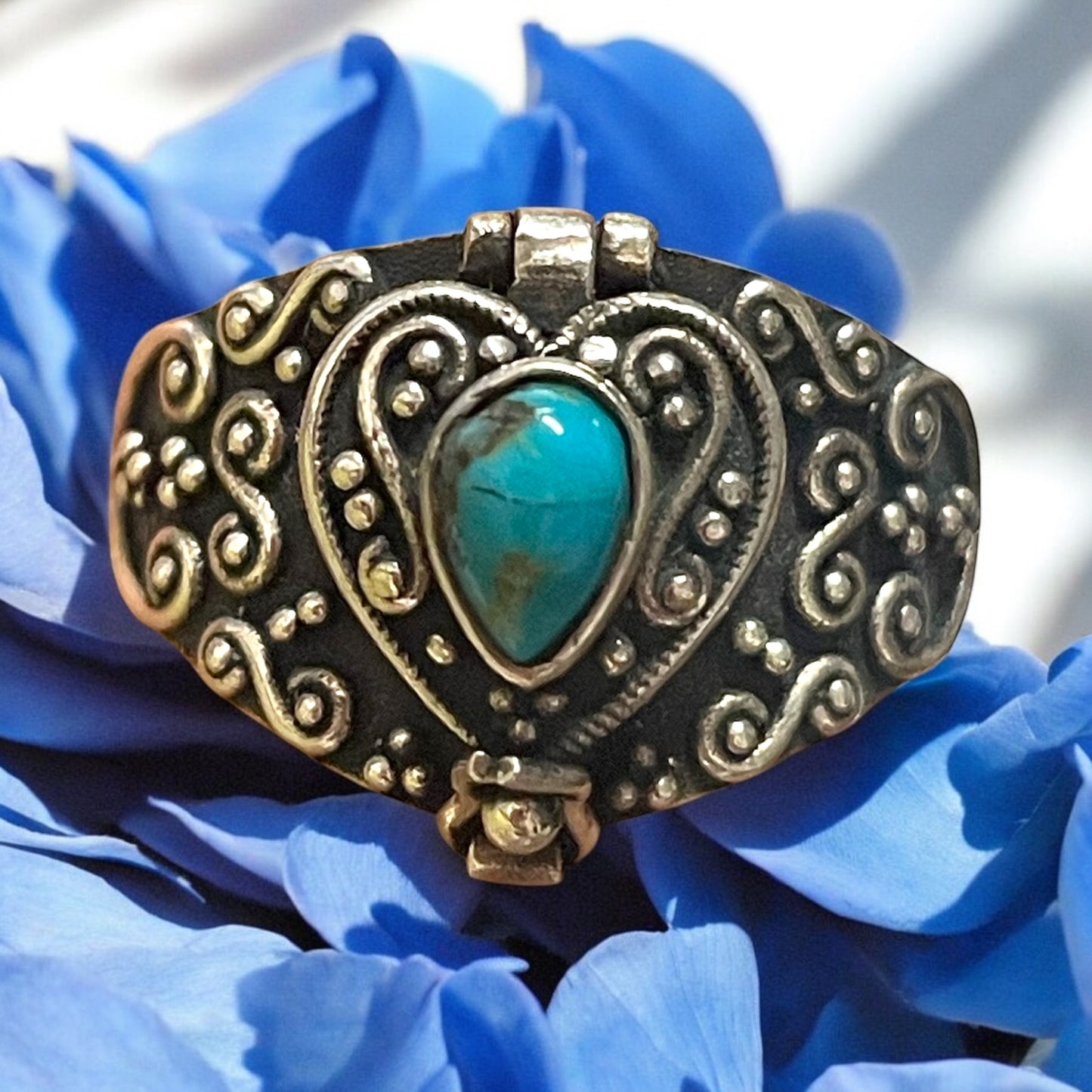 Anello in argento 925 porta veleno con turchese