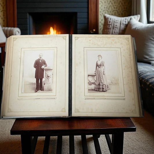 Album de famille con 105 fotografie, ca 1880-1905