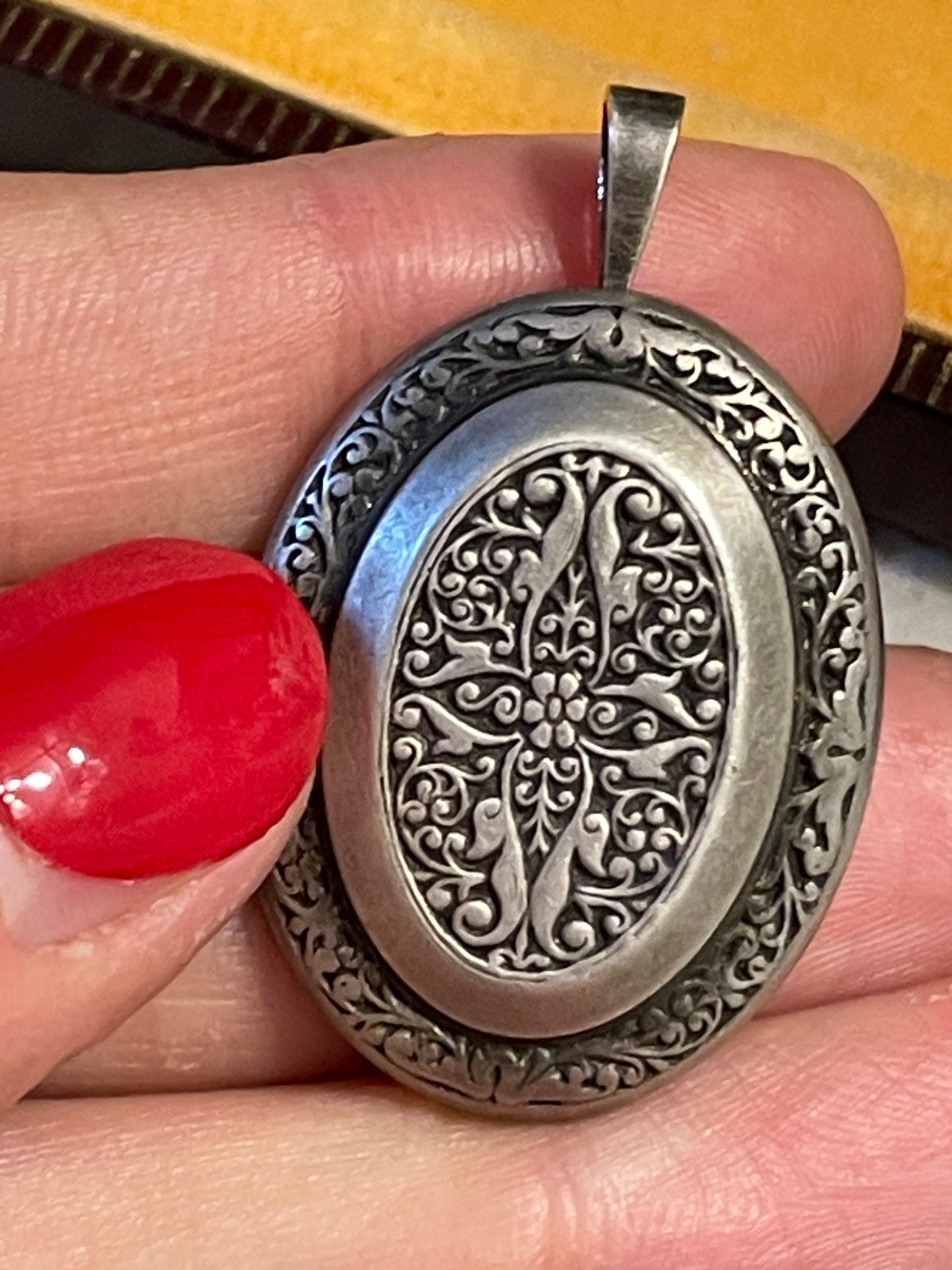 Gioiello fine ‘800 ciondolo - spilla, doppia funzione, argento tit. 800 punzonato