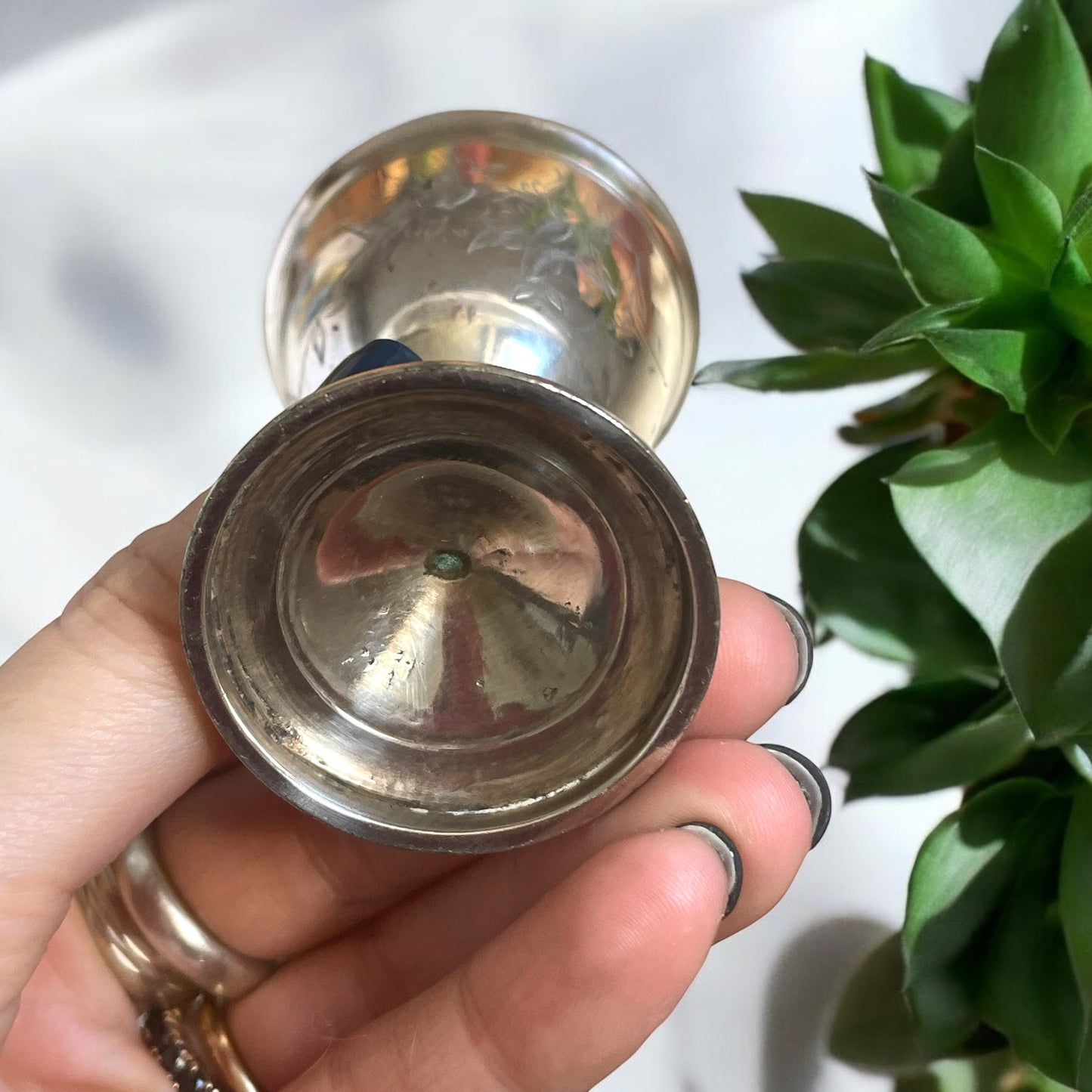 Piccolo calice in argento inciso, fine ‘700, Belgio