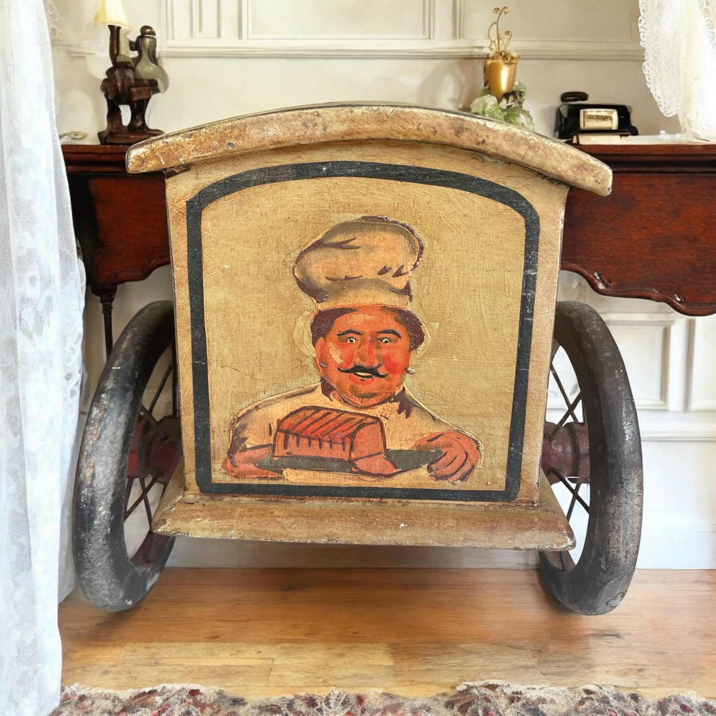 Carretto giocattolo per panini freschi, legno dipinto, grande modello anni ‘40
