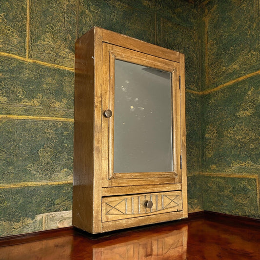 Antico armadietto da toeletta per medicinali, primo ‘900 con iscrizione 1942