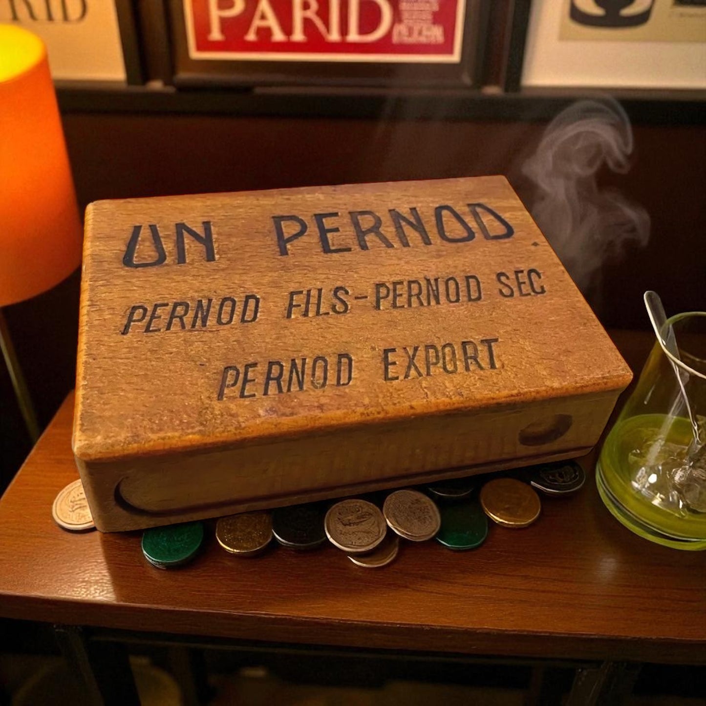 Scatola in legno originale Pernod, fine anni ‘40 completa di gettoni da gioco