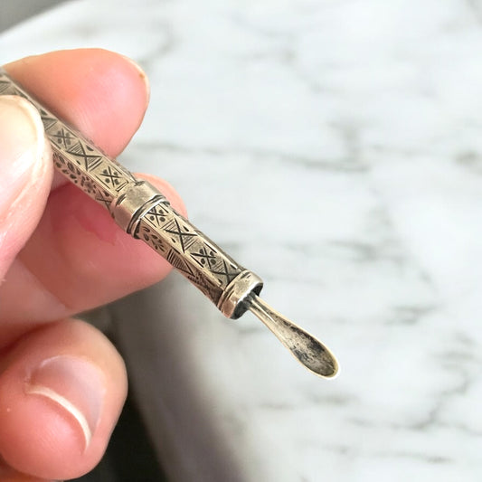 Antico stuzzicadenti retrattile e cure oreilles, argento, epoca vittoriana