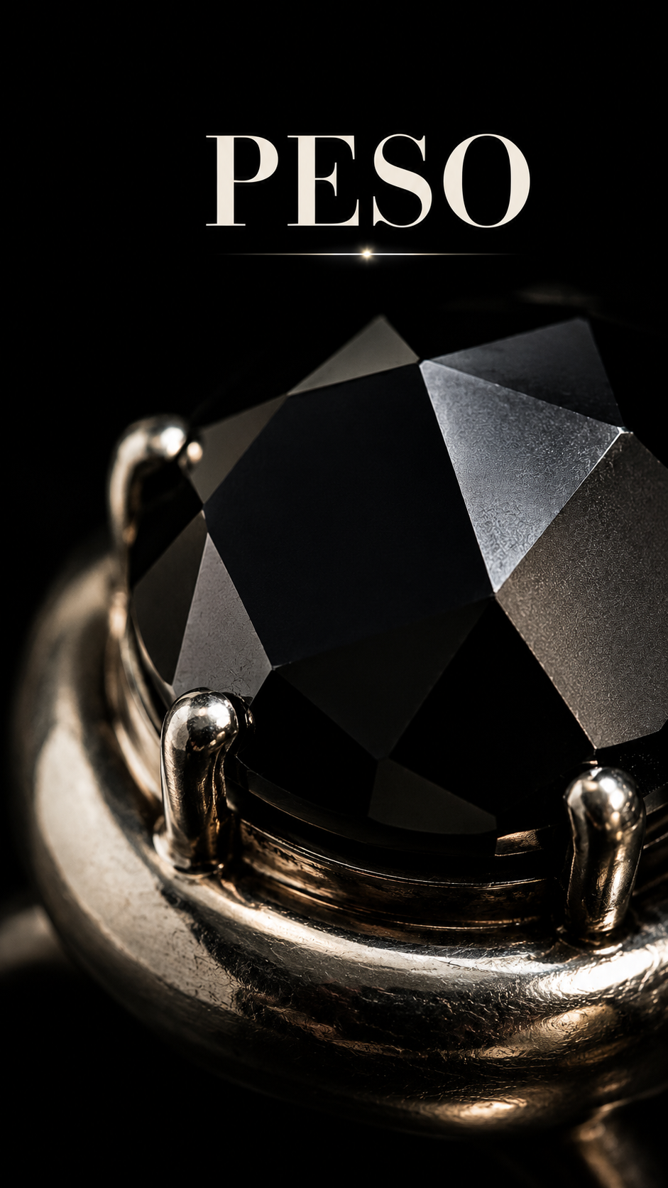 Importante anello con grande solitario cabochon sfaccettato nero, argento 925, punzonato, anni ‘70 ca