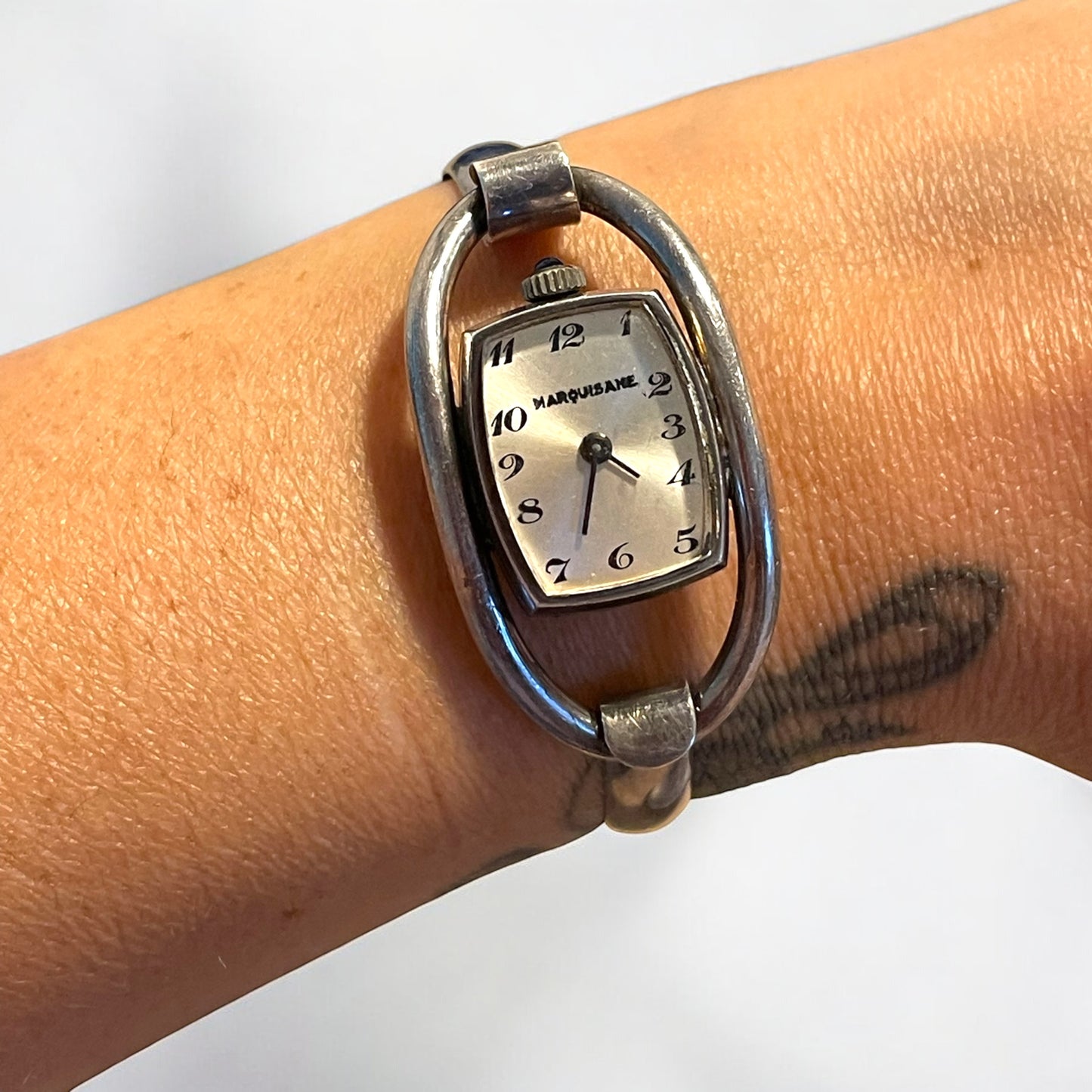 Orologio Marquisane meccanico in argento massiccio, anni ‘40