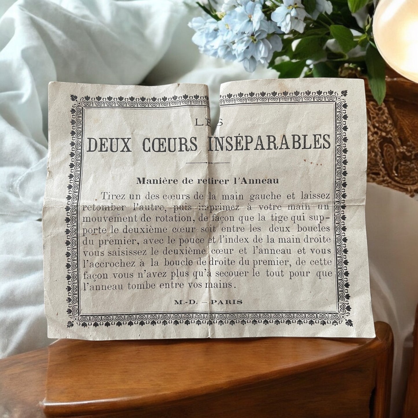 Rompicapo francese anni ‘20 con conf. Originale e istruzioni, “I cuori inseparabili”