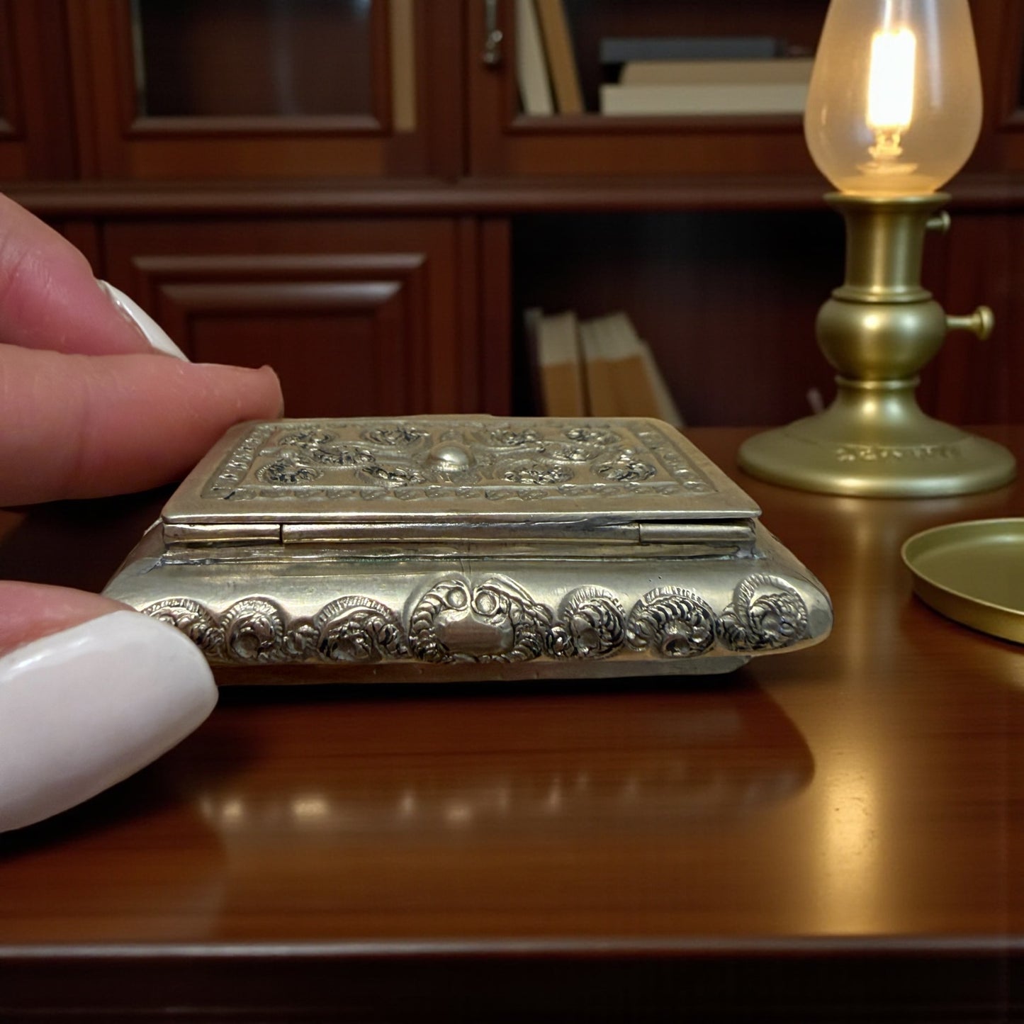 Tabacchiera da fiuto da tasca riccamente decorata, Mitteleuropa primo ‘900