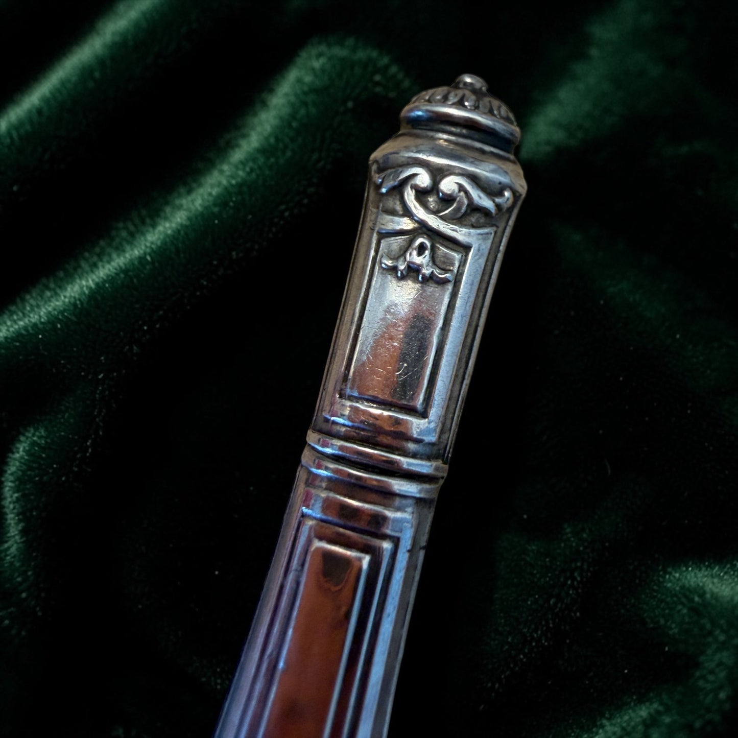 Antico needle case porta aghi neoclassico in argento ca 1880