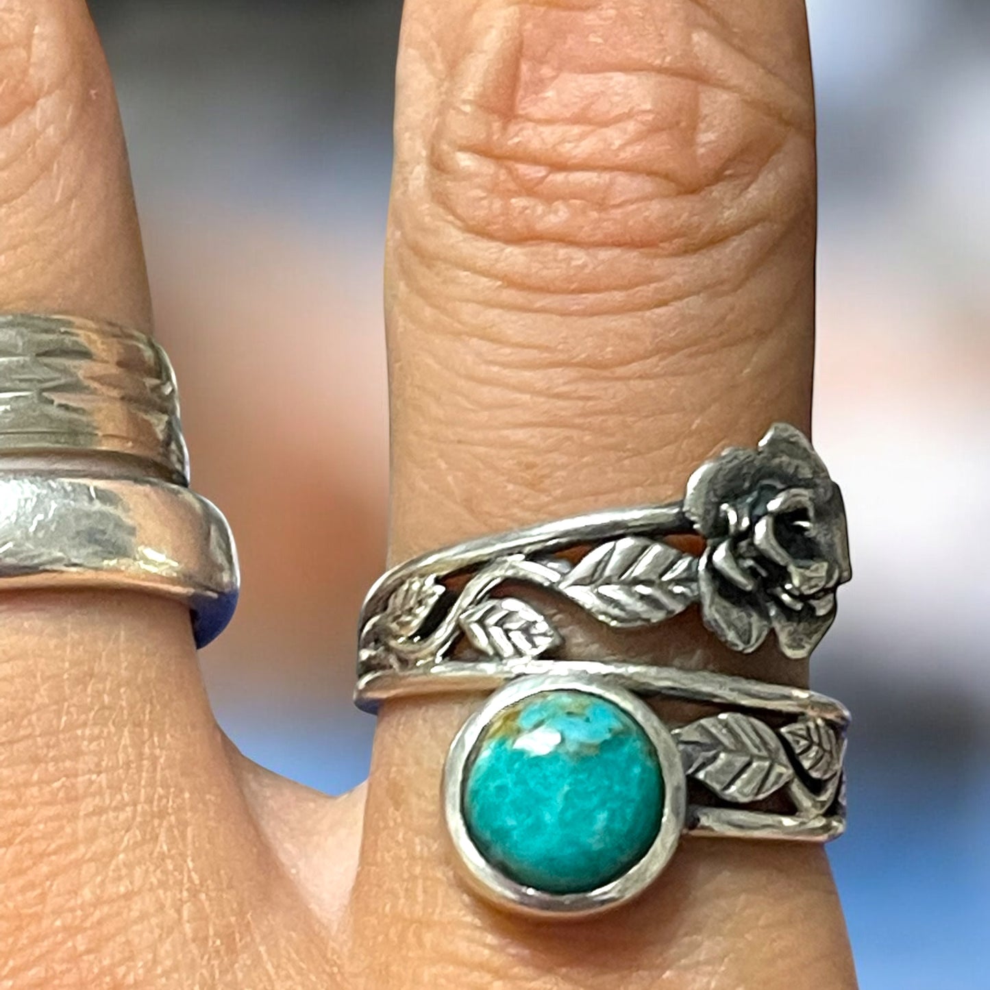 Anello vintage in condizioni nuove, argento 925 e turchese con rosa