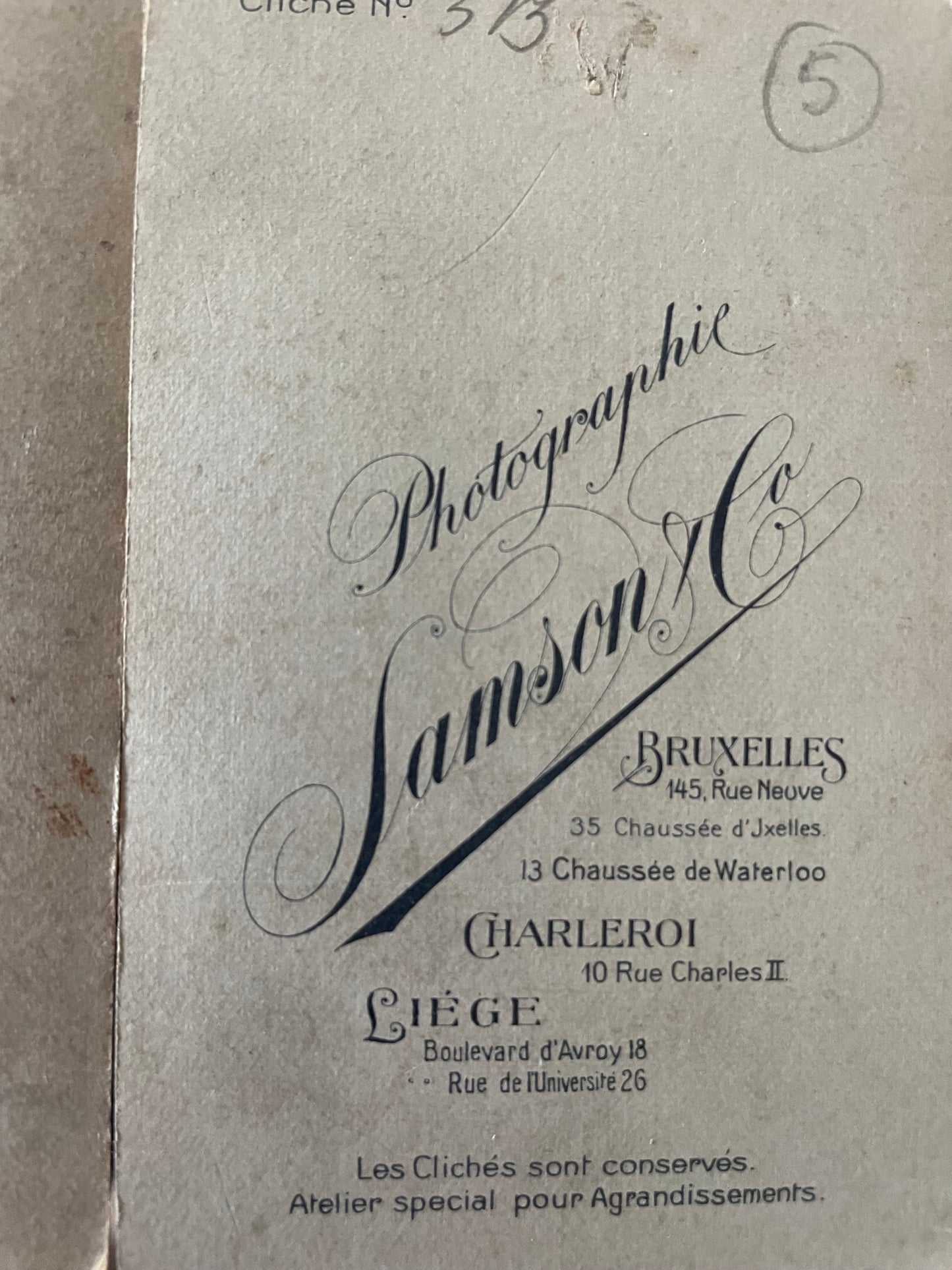 Lotto di n. 17 fotografie fine ‘800 - prima decade ‘900; cabinet cards e carte de visite.
