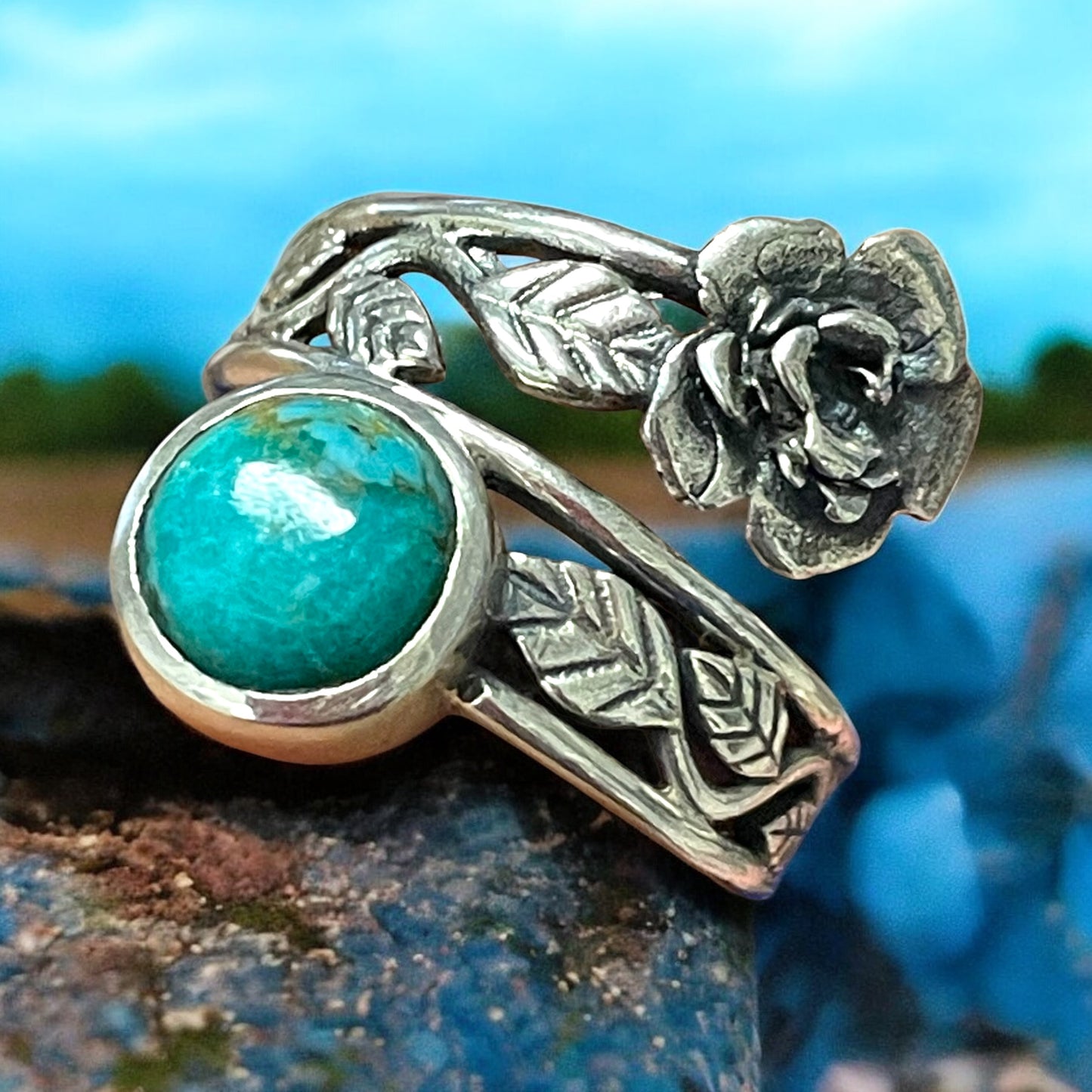 Anello vintage in condizioni nuove, argento 925 e turchese con rosa