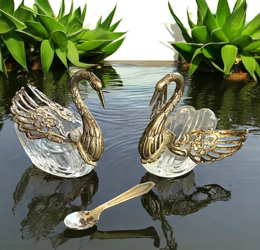 Sale e pepe liberty a guisa di cigno in vetro e metallo argentato