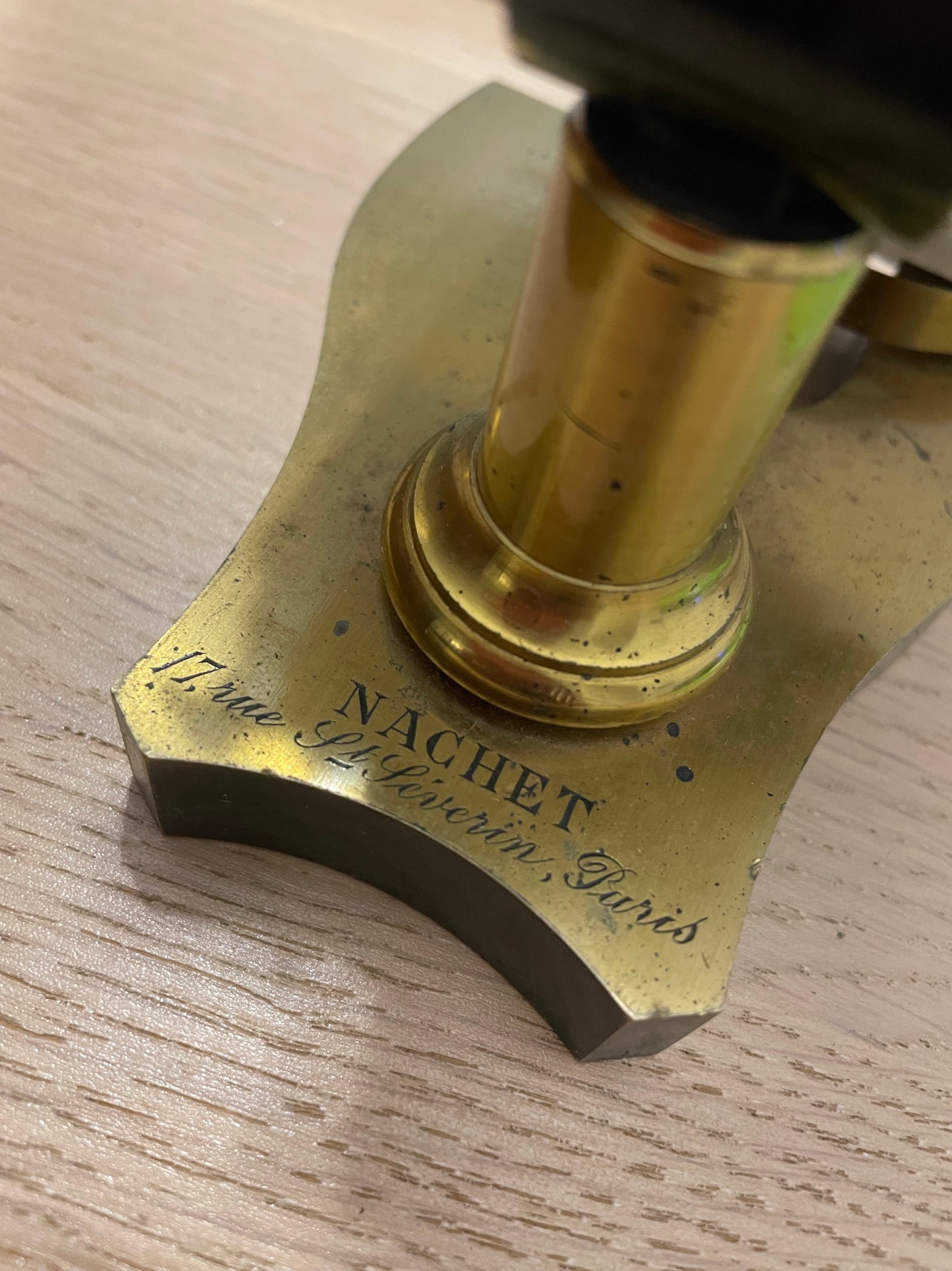 Microscopio museale Nachet con ottiche Zeiss di fine ‘800