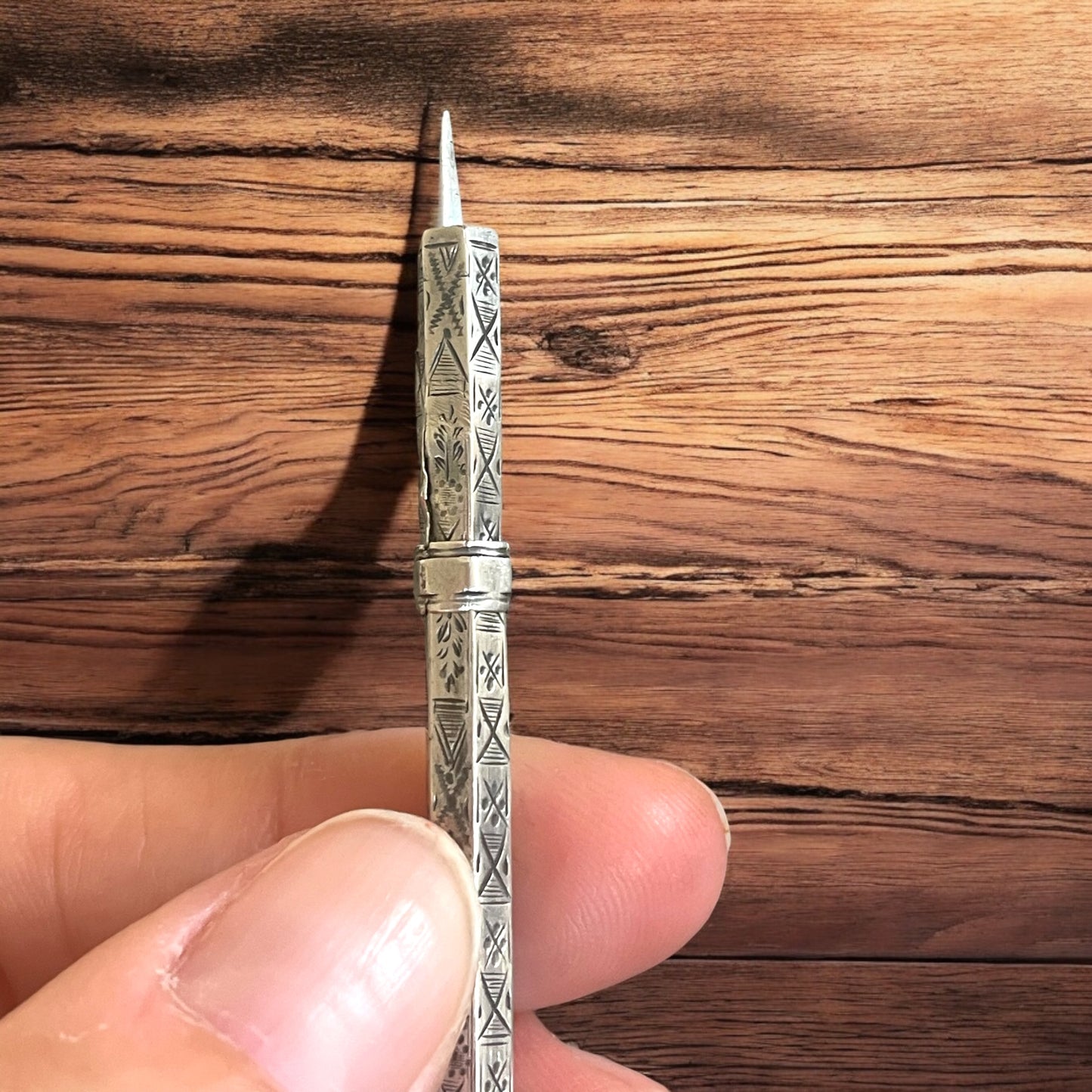 Antico stuzzicadenti retrattile e cure oreilles, argento, epoca vittoriana