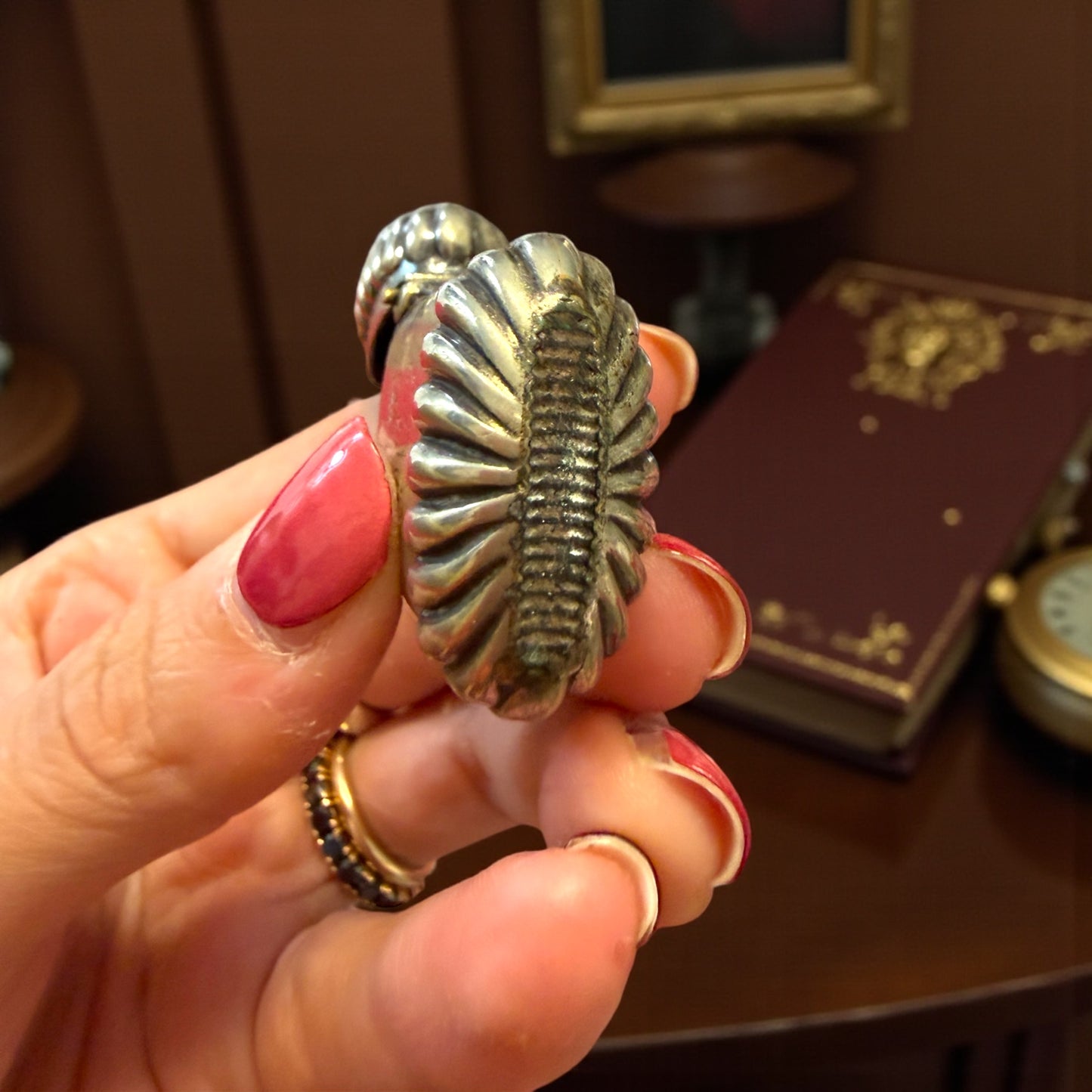 Antico Vesta case in argento inglese, vittoriano, inciso con monogramma CJM e data 1890