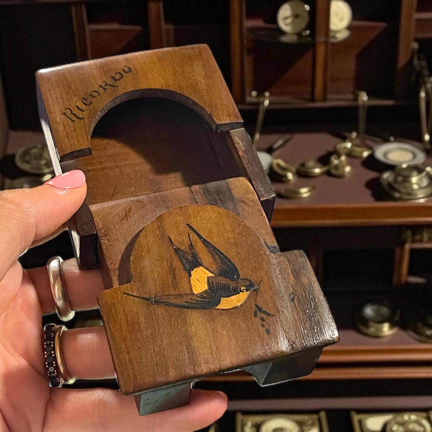 Porta orologio da tasca con meccanismo a scorrimento, italiano primo ‘900