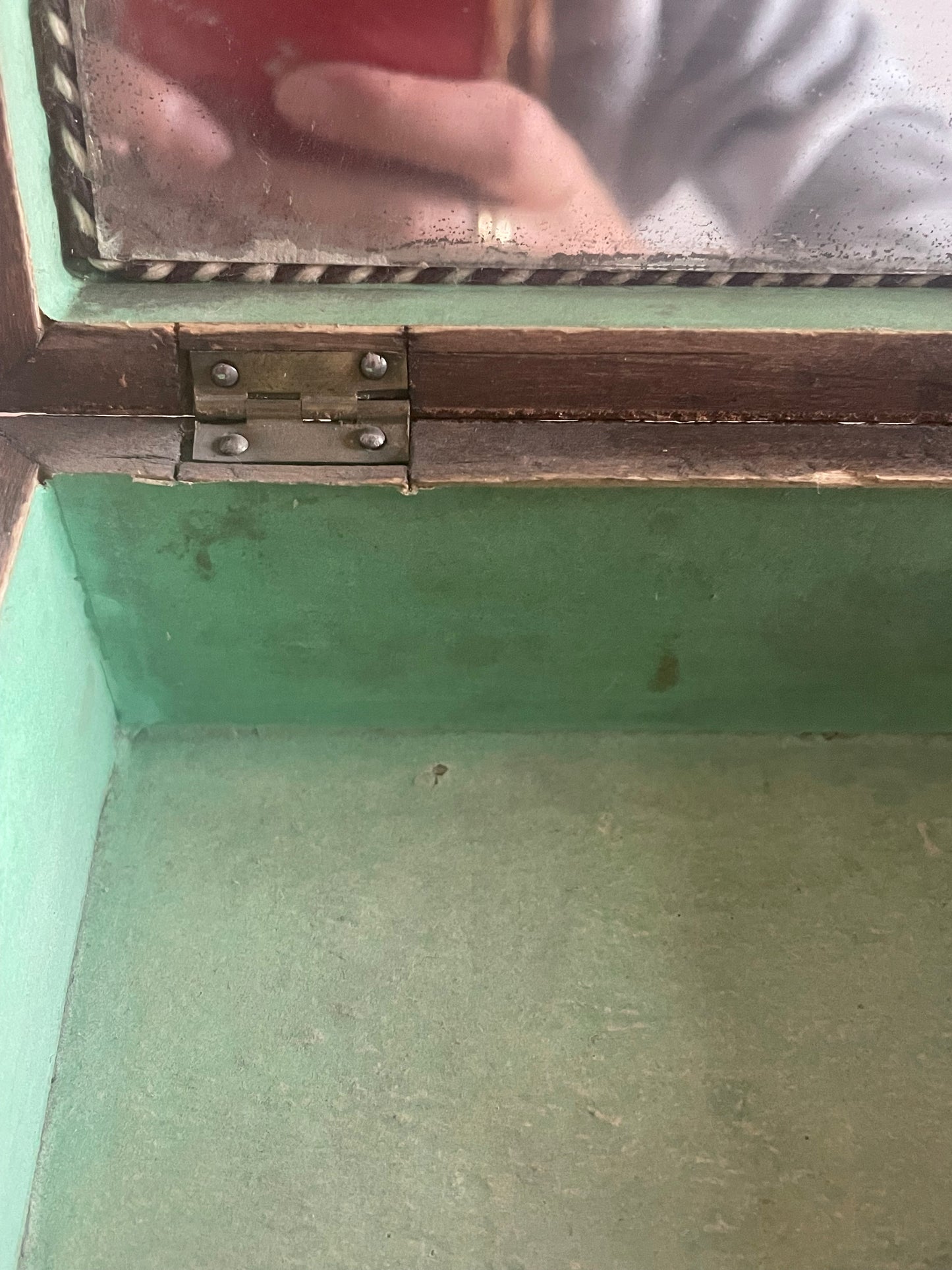 Cofanetto scatola porta gioie fine ‘800 con specchio e rivestimento in verde arsenicale
