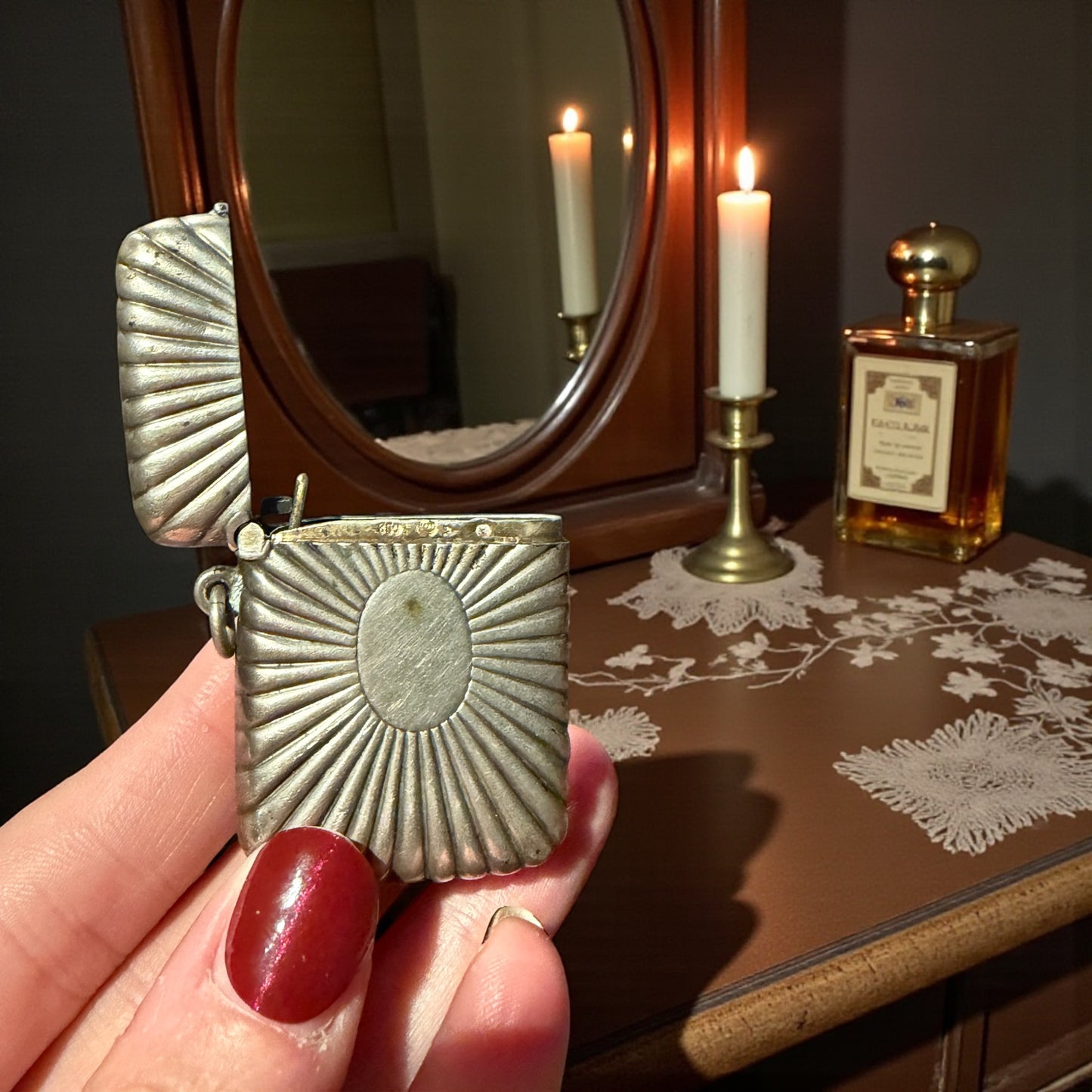 Vesta case sunburst in argento tit. 800, da Chatelaine, ca 1880-1910