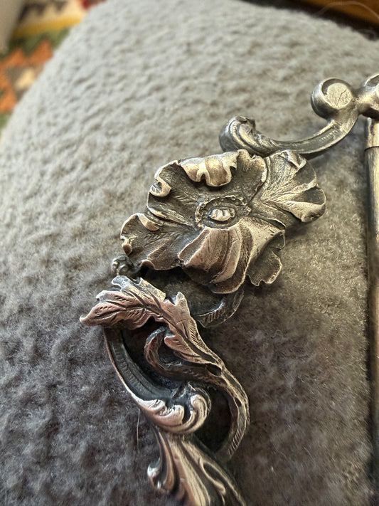 Fibbia esclusiva Art Nouveau in argento massiccio francese, pezzo raro