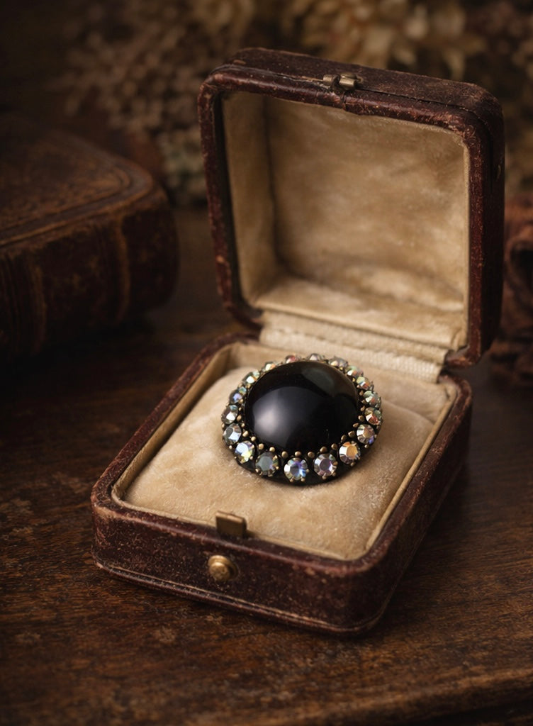 Spilla dramatic noir anni ‘50 con strass Aurora Borealis