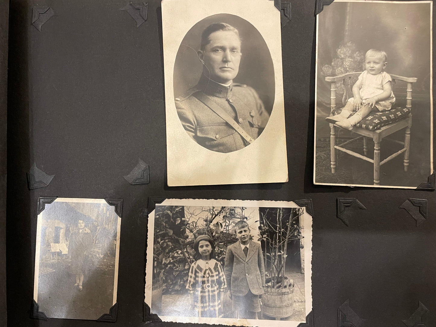 Album con 74 fotografie dalla prima alla seconda guerra mondiale