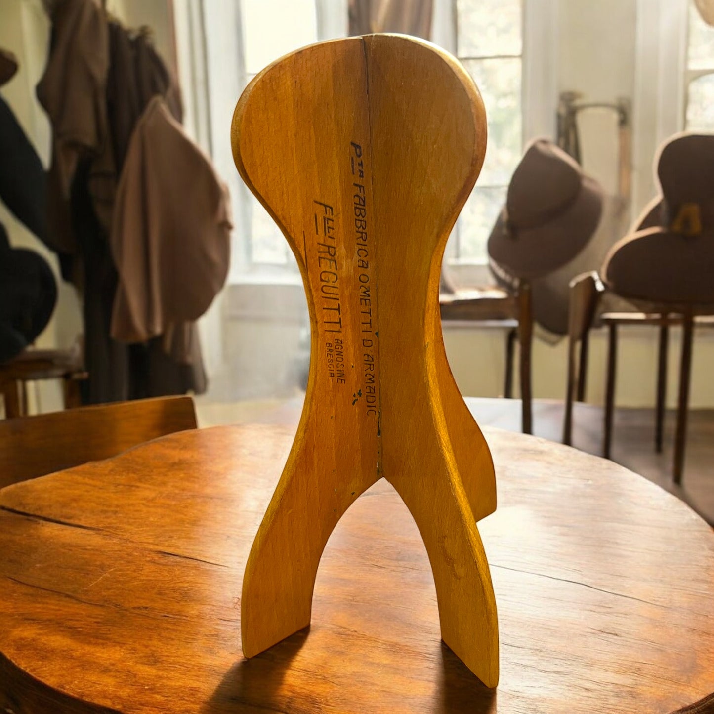 Porta cappello design Fratelli Reguitti anni ‘40