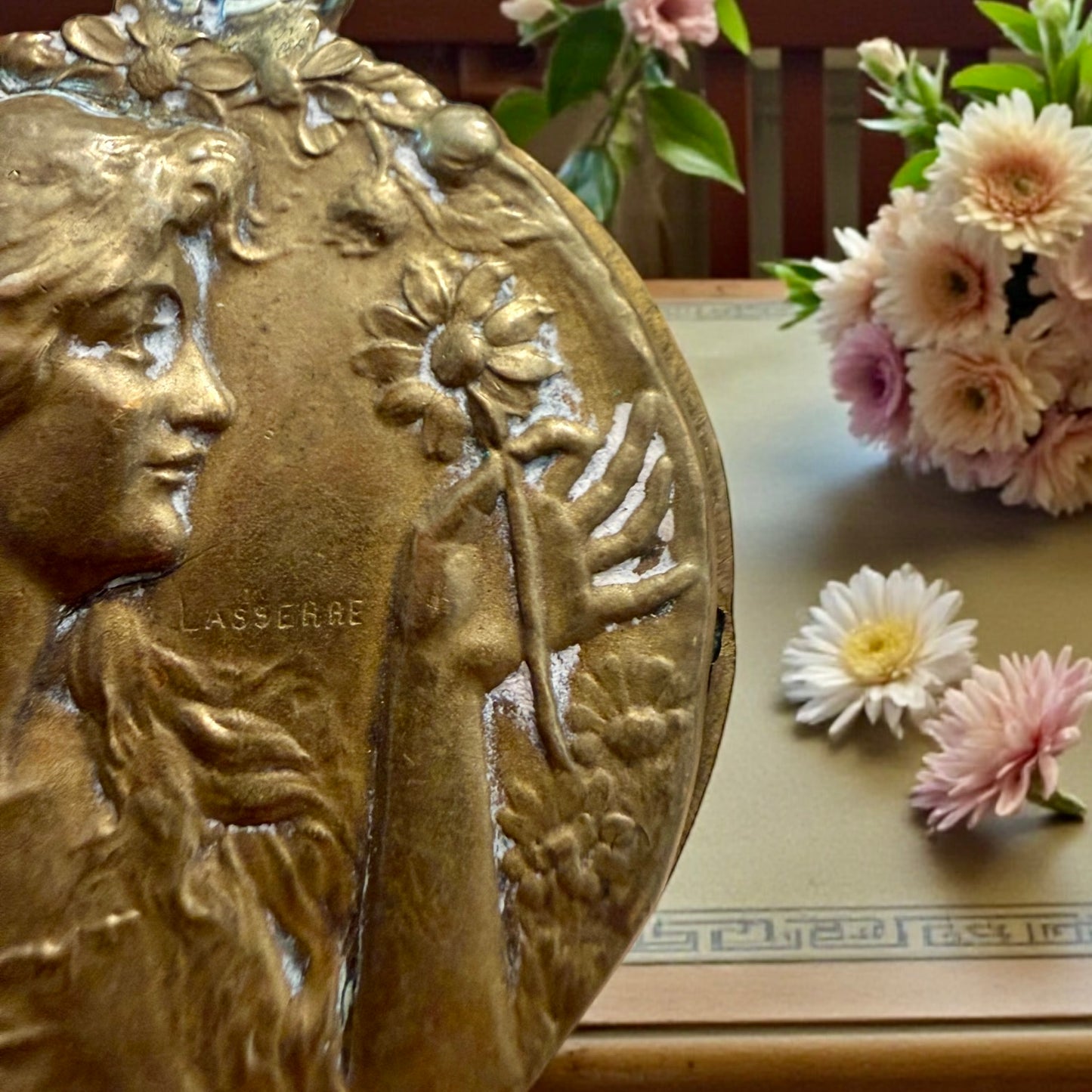 Specchio pendente a scorrimento, da Chatelaine o catena, Art Nouveau firmato Lasserre