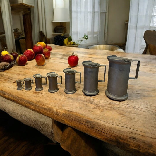 Set misurini anni ‘50-‘60 peltro per liquidi