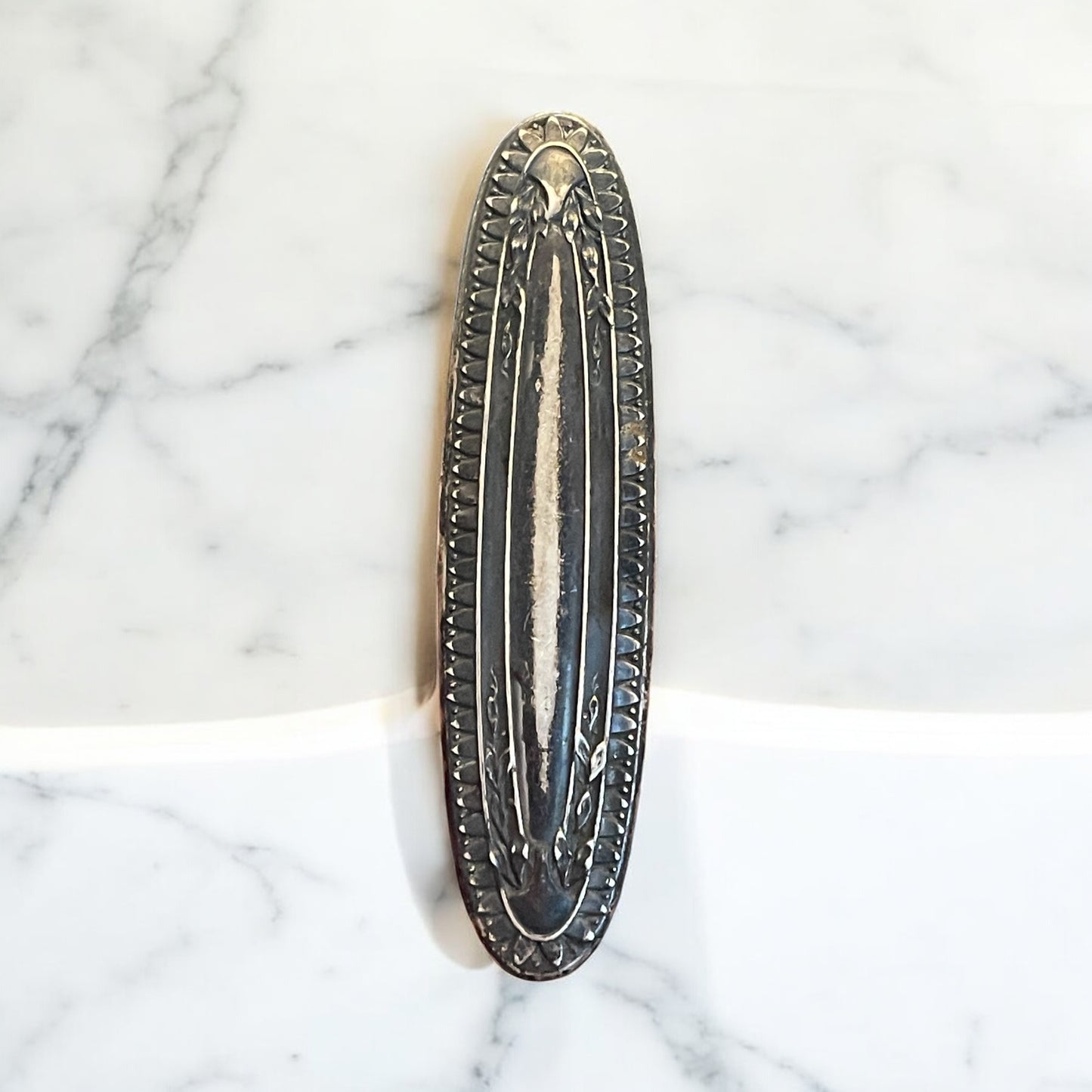 Splendida spazzolina da unghie in argento 800, antica, primo ‘900 decorato