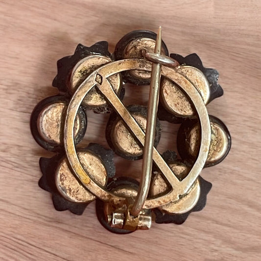 Antica spilla da lutto in giaietto ed argento, vittoriana, ca 1880