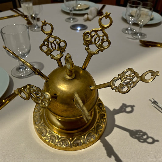 Set servizio da aperitivo in ottone anni 40-50