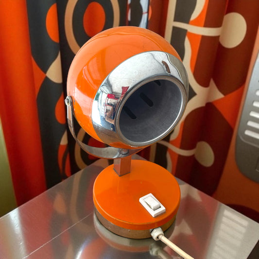 Lampada da tavolo tipo eyeball, space age era, arancione cromato