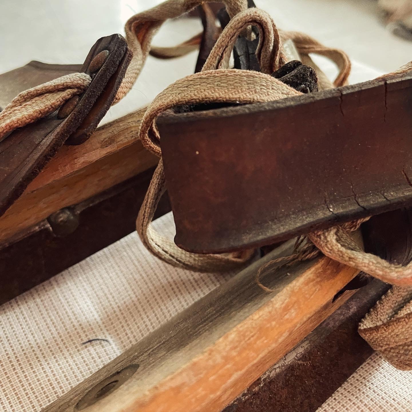 Ice ski skates for kids