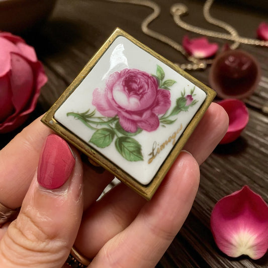 Elegante posacenere da borsetta, anni 50 60, porcellana e ottone, Limoges