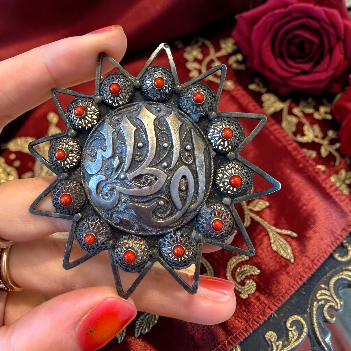 Pendente / spilla gioiello in argento pieno, antica gioielleria Berbera primi ‘900